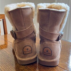‼️PRICE FIRM‼️LIKE NEW BearPaw Suede Fleece lined Boots